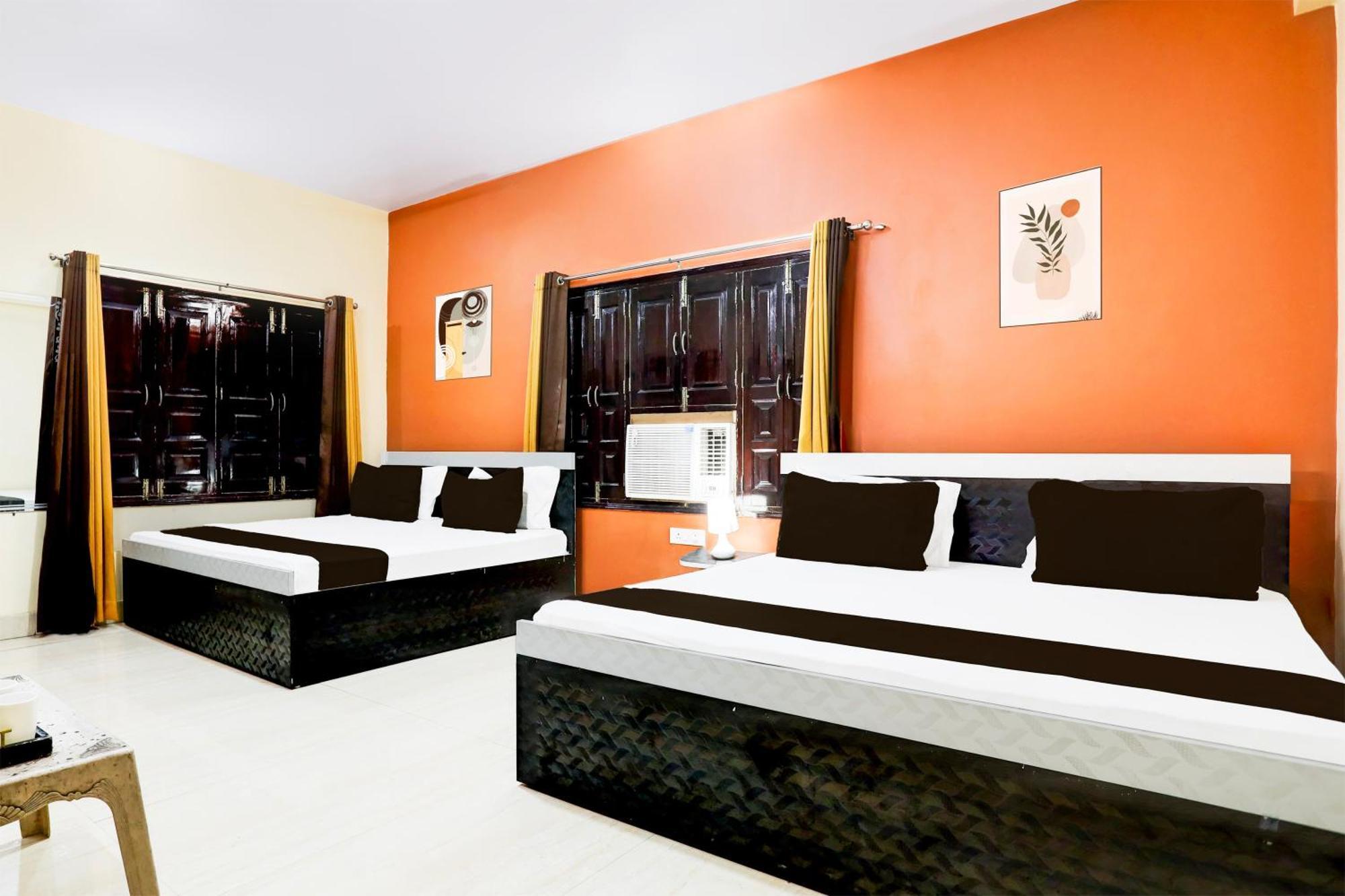 Hotel O R B Palace Varanasi Exterior foto